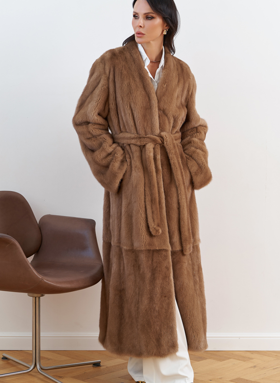 Женская длинная шуба из меха норки