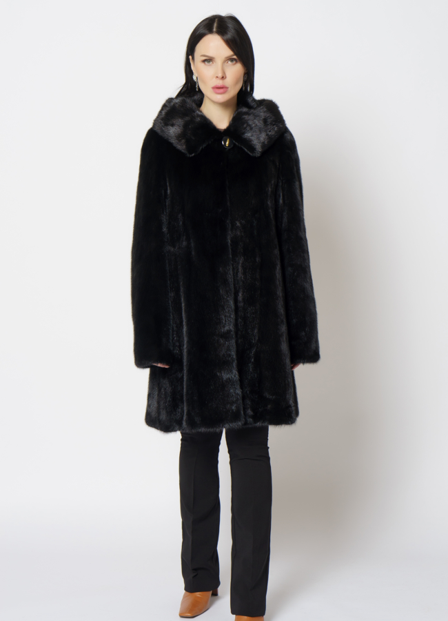 фото Шуба из норки с капюшоном черного цвета модель № 26226