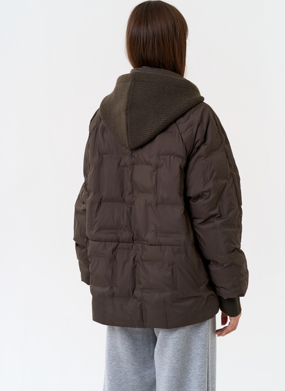 Женская куртка с трикотажным капюшоном